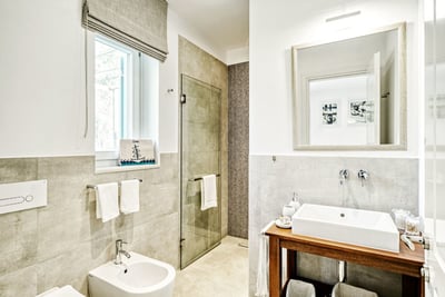 Luxury Villa Photo #32