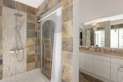 Luxury Villa Photo #53
