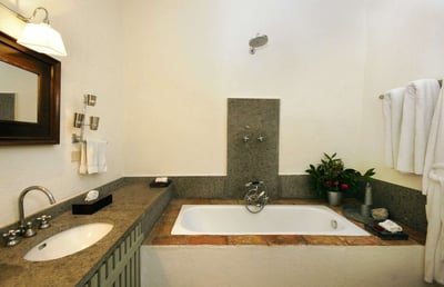Luxury Villa Photo #17