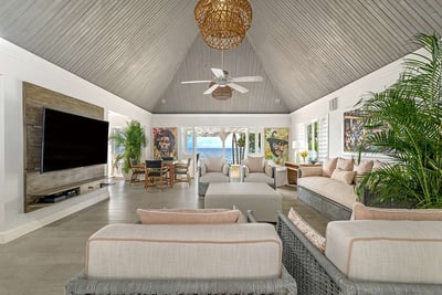 Luxury Villa Photo #12
