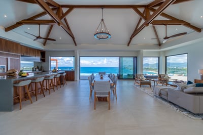 Luxury Villa Photo #23