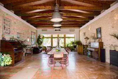 Luxury Villa Photo #19