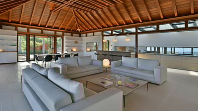 Luxury Villa Photo #12