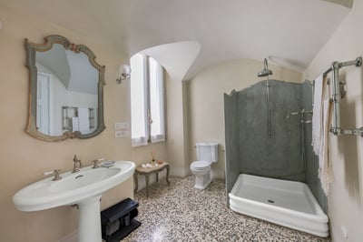 Luxury Villa Photo #38