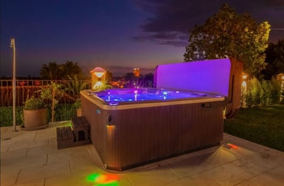Luxury Villa Photo #9