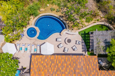 Luxury Villa Photo #8