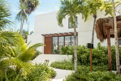 Luxury Villa Photo #15