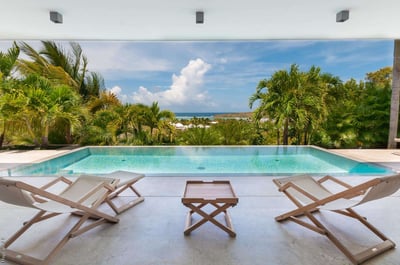 Luxury Villa Photo #2