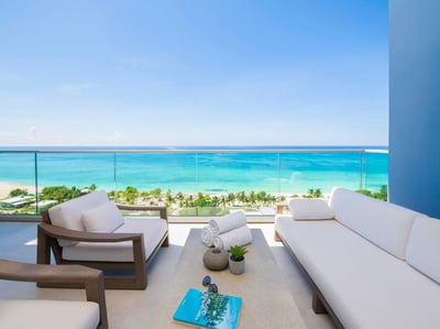 Luxury Villa Photo #4