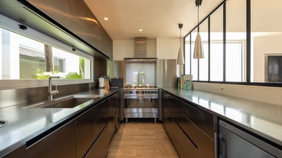 Luxury Villa Photo #35