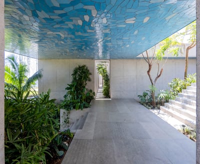 Luxury Villa Photo #23