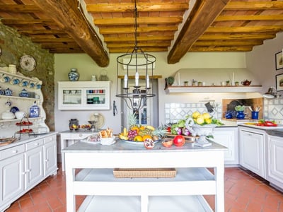 Luxury Villa Photo #19