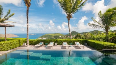 Luxury Villa Photo #2