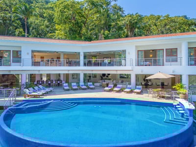 Luxury Villa Photo #2