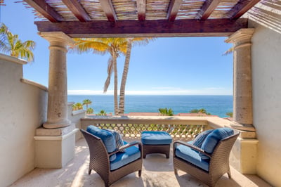 Luxury Villa Photo #37