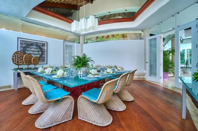 Luxury Villa Photo #15
