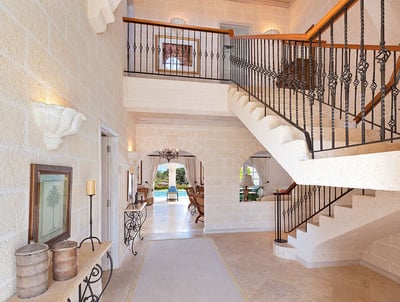 Luxury Villa Photo #7