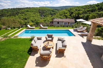Luxury Villa Photo #3