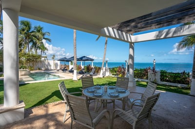 Luxury Villa Photo #16
