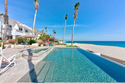 Luxury Villa Photo #9