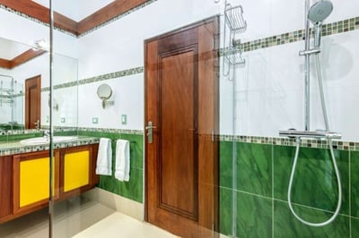 Luxury Villa Photo #25