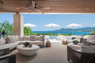 Luxury Villa Photo #12