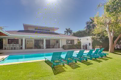 Luxury Villa Photo #2