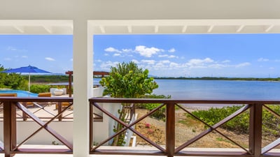 Luxury Villa Photo #9