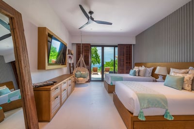 Luxury Villa Photo #41