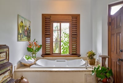 Luxury Villa Photo #32