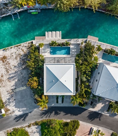 Luxury Villa Photo #6