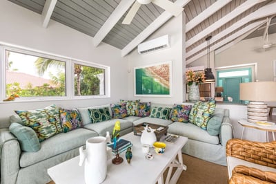 Luxury Villa Photo #14