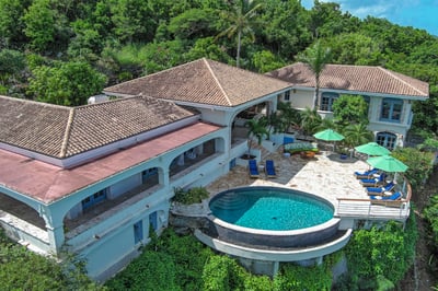 Luxury Villa Photo #2