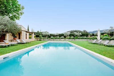 Luxury Villa Photo #4