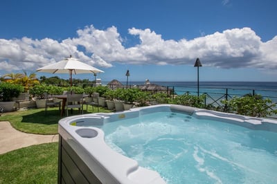 Luxury Villa Photo #12