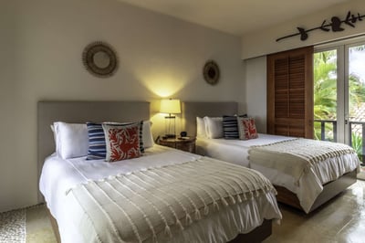 Luxury Villa Photo #34
