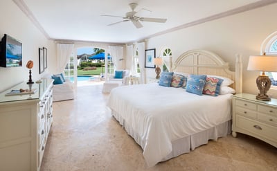 Luxury Villa Photo #4