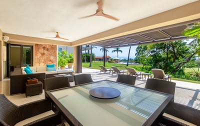 Luxury Villa Photo #4