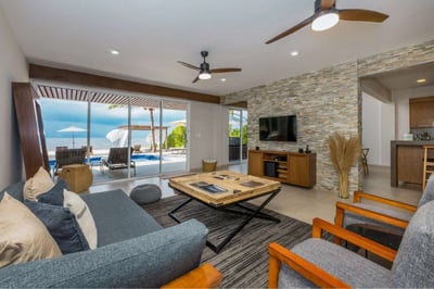 Luxury Villa Photo #50