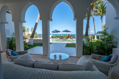 Luxury Villa Photo #22