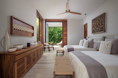 Luxury Villa Photo #31