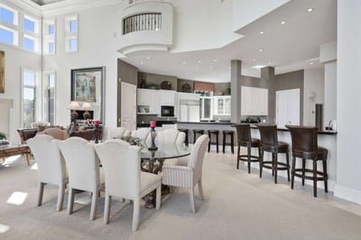 Luxury Villa Photo #16