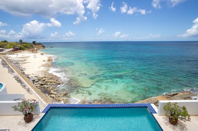 Luxury Villa Photo #3