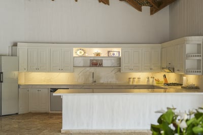 Luxury Villa Photo #15