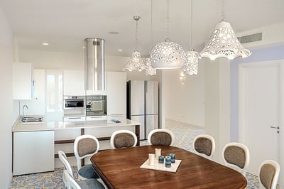 Luxury Villa Photo #16