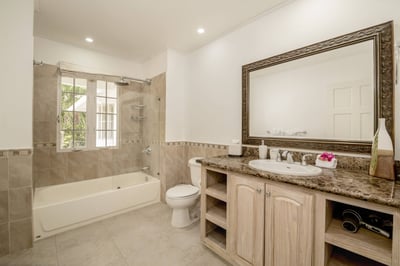 Luxury Villa Photo #27
