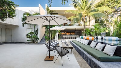 Luxury Villa Photo #16