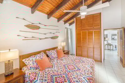 Luxury Villa Photo #21