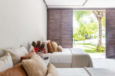 Luxury Villa Photo #37