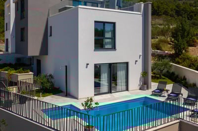 Luxury Villa Photo #16